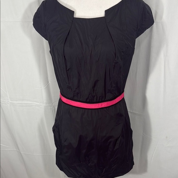 Milly Black Dress With Pink Accent Size 8 - Picture 1 of 10